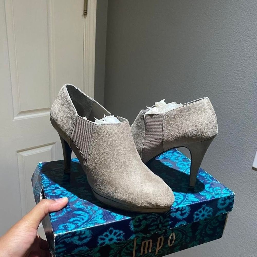 Impo Faux Suede Heeled Booties Size 9